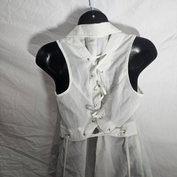 Vintage y2k white lace up back sleeveless blouse - Picture 2 of 4